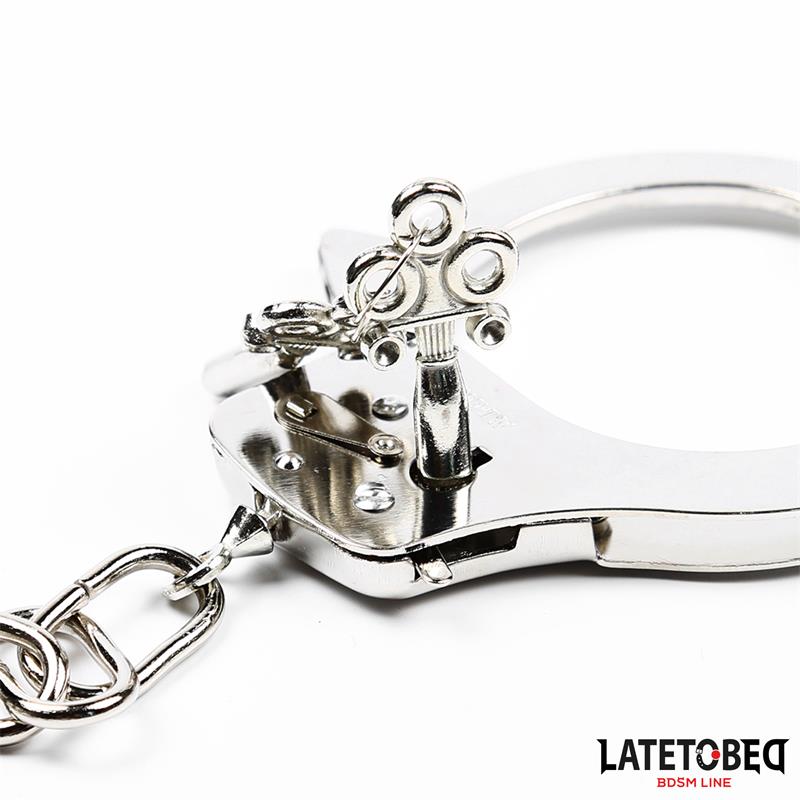 Metal Wrist Cuffs Short Link