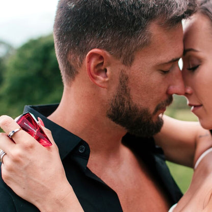 Parfum s feromoni Eye of Love Matchmaker Red Diamond Attract Him, 30 ml