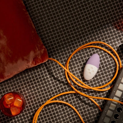 LELO - SIRI 3 MASAŽNI PRIPOMOČEK ZA KLITORIS MIRNA SIVKA