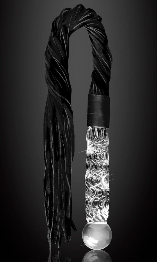 Steklen analni dildo z bičem Icicles - n. 38